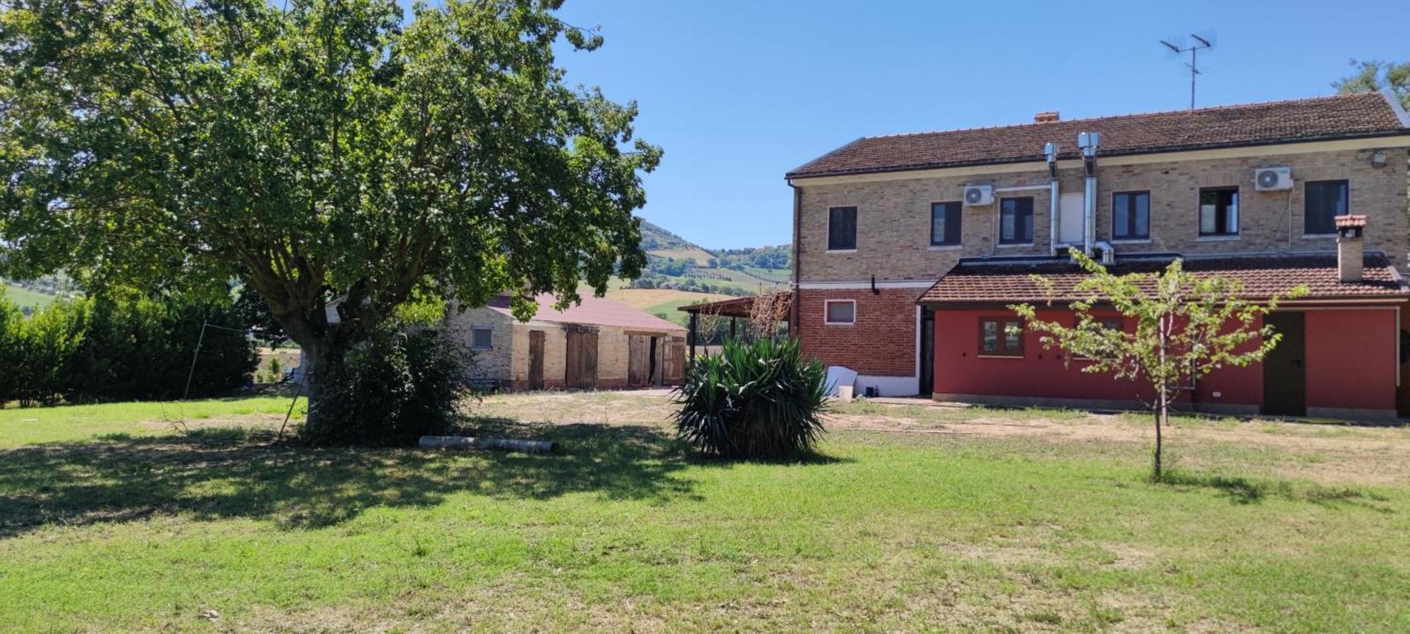 Hotel Foresteria Del Re Montelupone Exterior foto